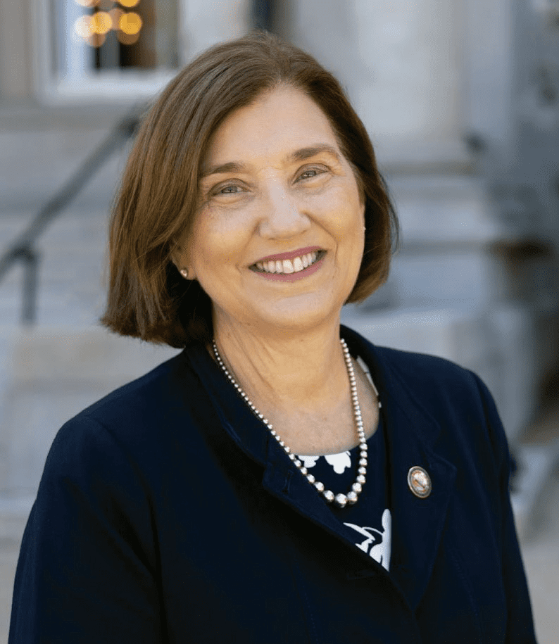 Cinde Warmington (She/Her)