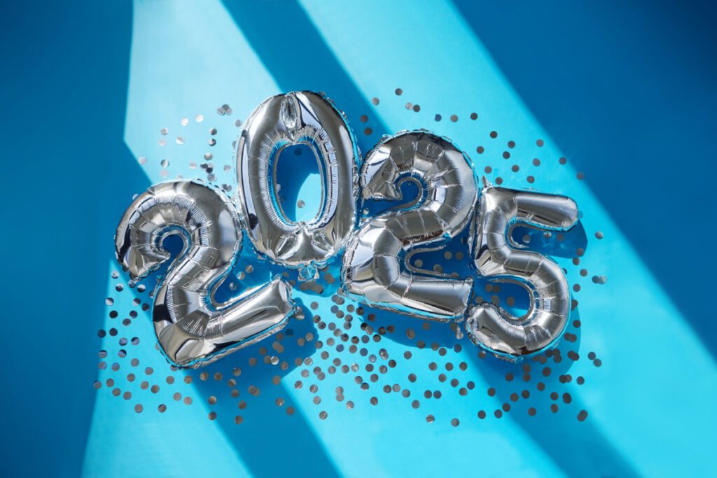 Silver balloons of the new year 2025. (Via Getty Images)