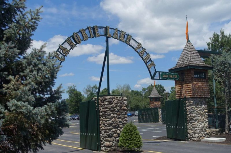 NH's canobie lake entrance