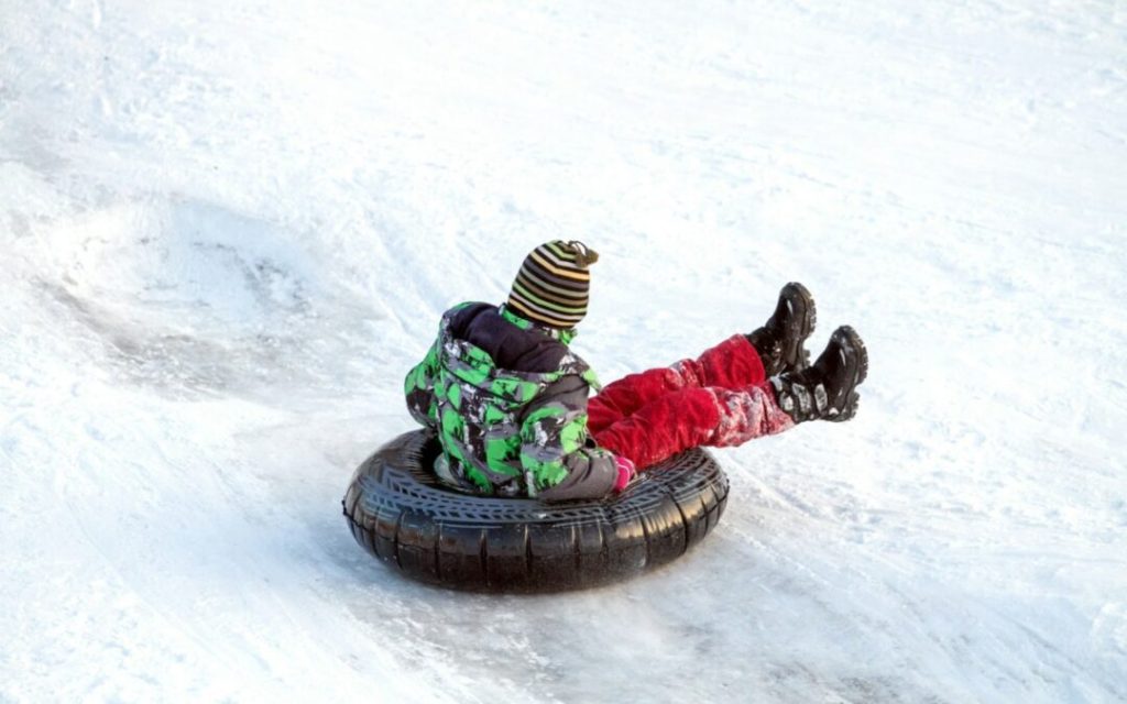❄️This is NH’s best hill for snow tubing