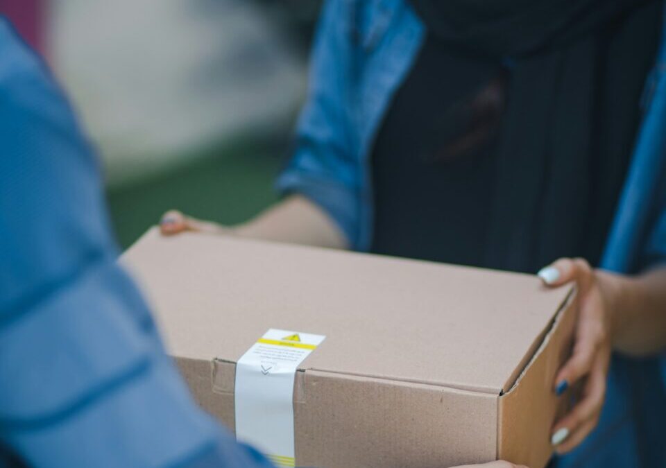 Is it legal to keep a package delivered to me by mistake in New Hampshire?