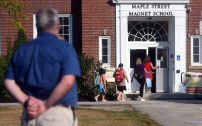 Rochester leader proposes closing Maple Street school, 40 job cuts