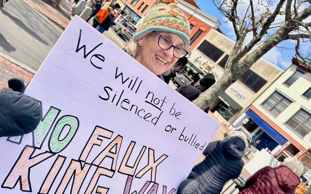 Seacoast ‘No Kings’ protesters reject Trump and ‘concentrated power’