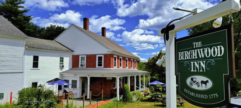 Dating back to 1788, when New Hampshire became the ninth state, there’s no shortage of historic spots to enjoy a drink (or two) and soak in some timeless ambiance.