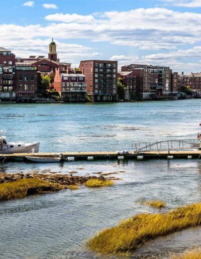 These New Hampshire restaurants serve up mouthwatering meals and sweeping views all at the same time.