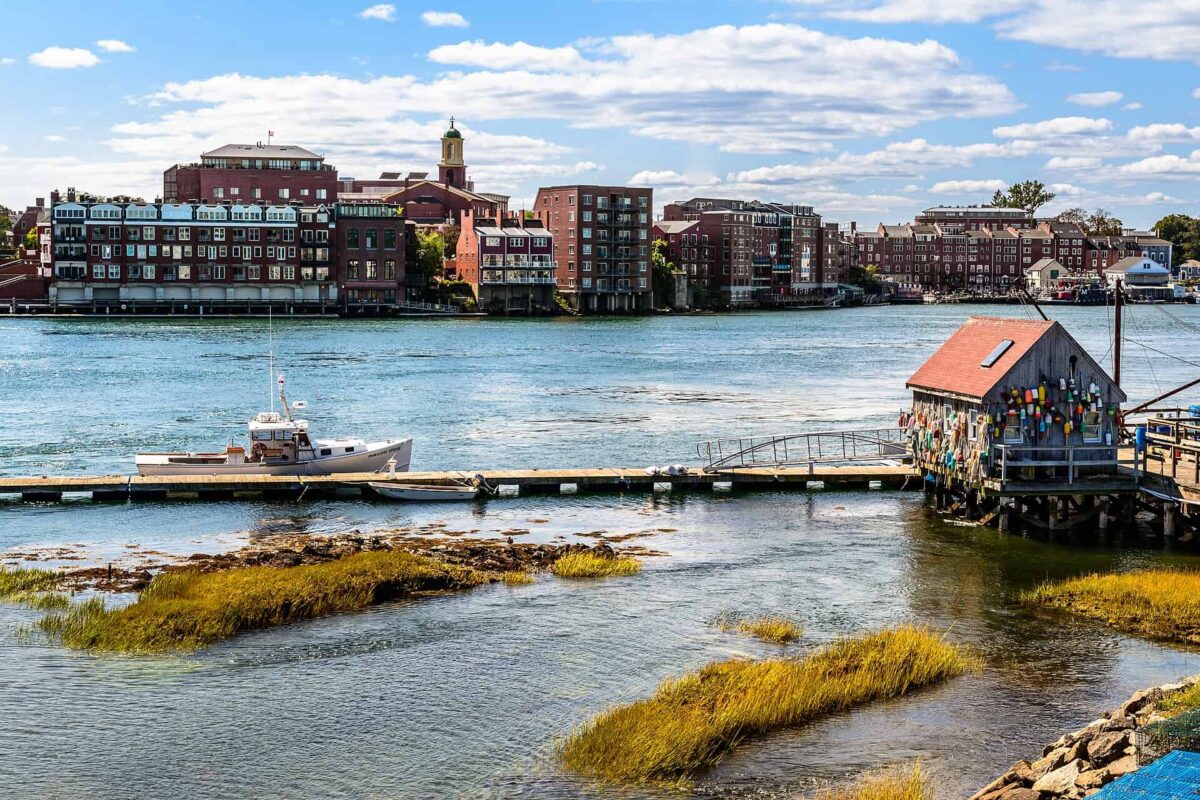 These New Hampshire restaurants serve up mouthwatering meals and sweeping views all at the same time.