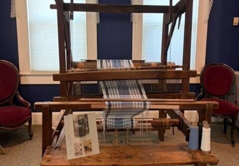 An early-1900s loom
